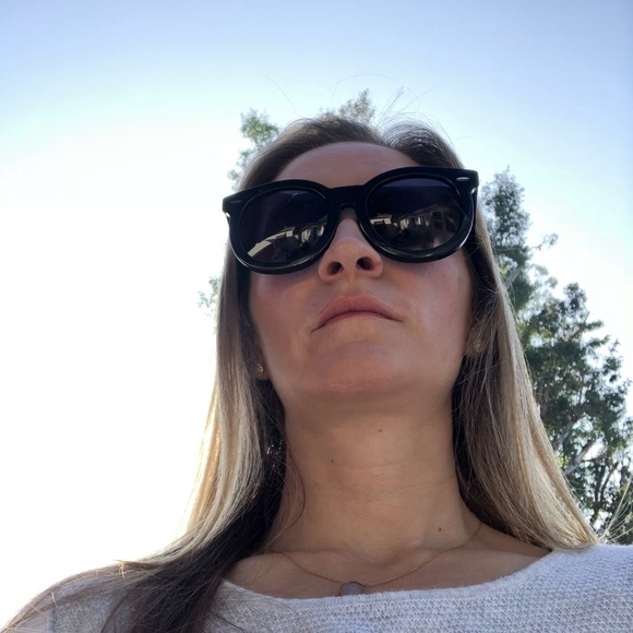 Meet your Posher, Jennifer - Picture 2 of 2